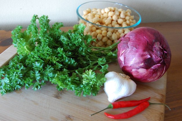 Feta Chickpea Salad Ingredients