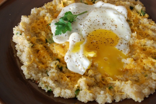 Cheesy Quinoa Grits with Egg