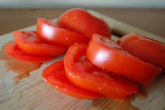 Feta and Kalamata Olive Baked Tomatoes Sliced